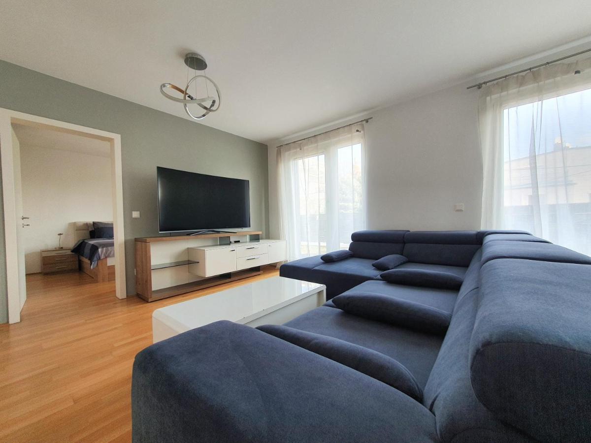 Near Lake Spacious & Furnished Beautiful Apartment Vídeň Exteriér fotografie