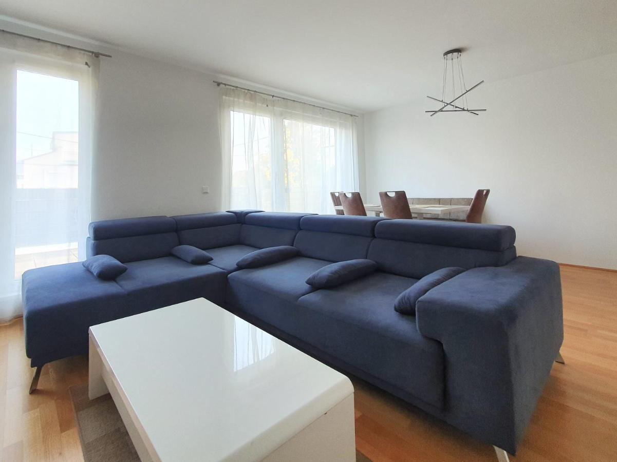 Near Lake Spacious & Furnished Beautiful Apartment Vídeň Exteriér fotografie