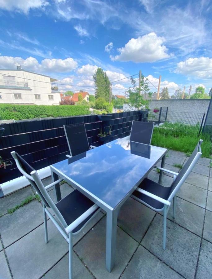 Near Lake Spacious & Furnished Beautiful Apartment Vídeň Exteriér fotografie
